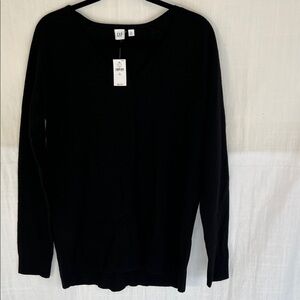 GAP Black V-Neck Long Sleeve Sweater